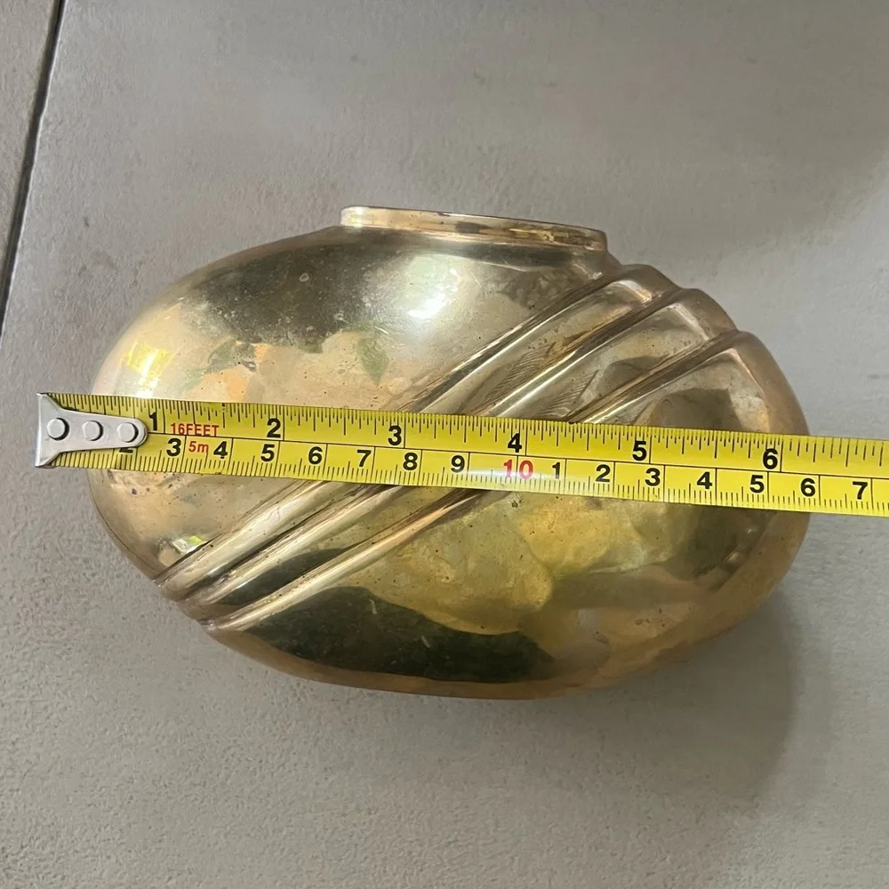 Vintage brass swirl vase — squat globe form, diagonal rib detail, 6.5" wide - Picture 7 of 7